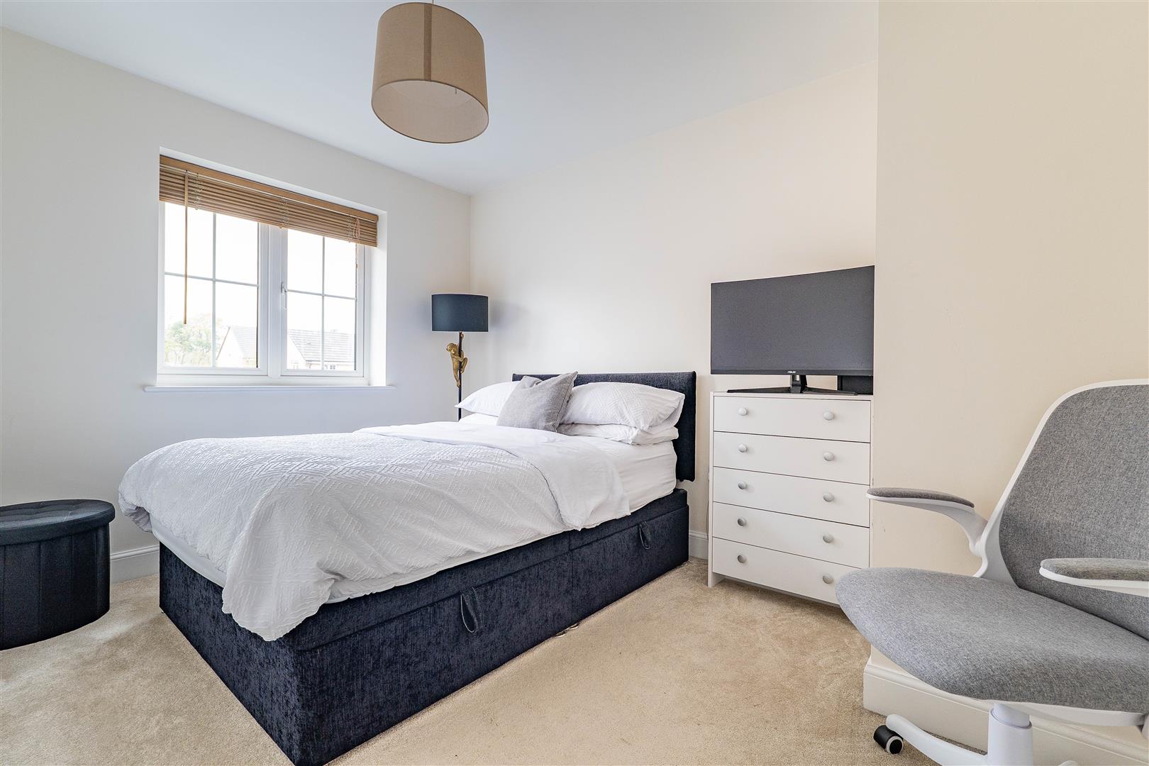 Oak Leaf Drive, Preston